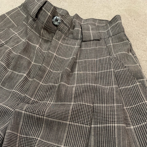 Beechers Brook plaid shorts - Picture 3 of 5